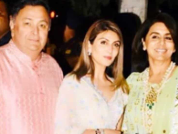 Riddhima Kapoor Sahni with her parents, late Rishi Kapoor and Neetu Kapoor on Diwali last year.